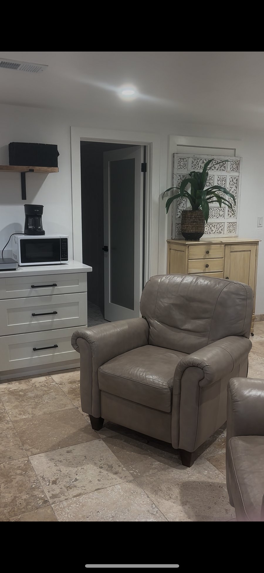 Furnished Finder property 620630_1 photo 8