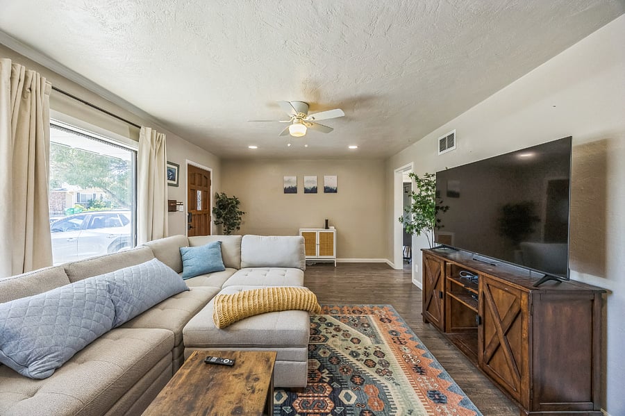 Furnished Finder property 620656_2 photo 20