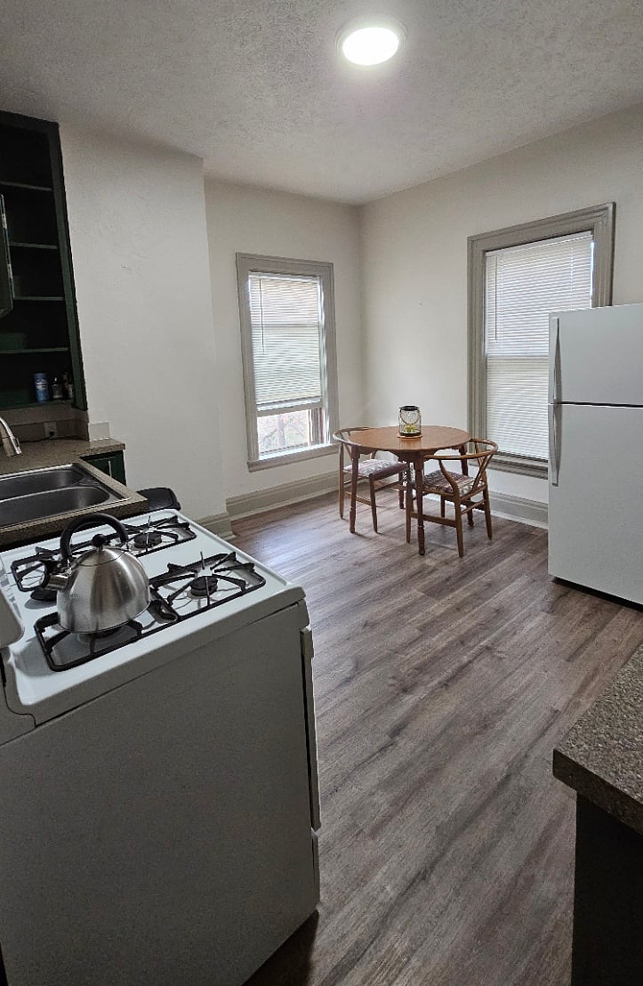 Furnished Finder property 620757_1 photo 7