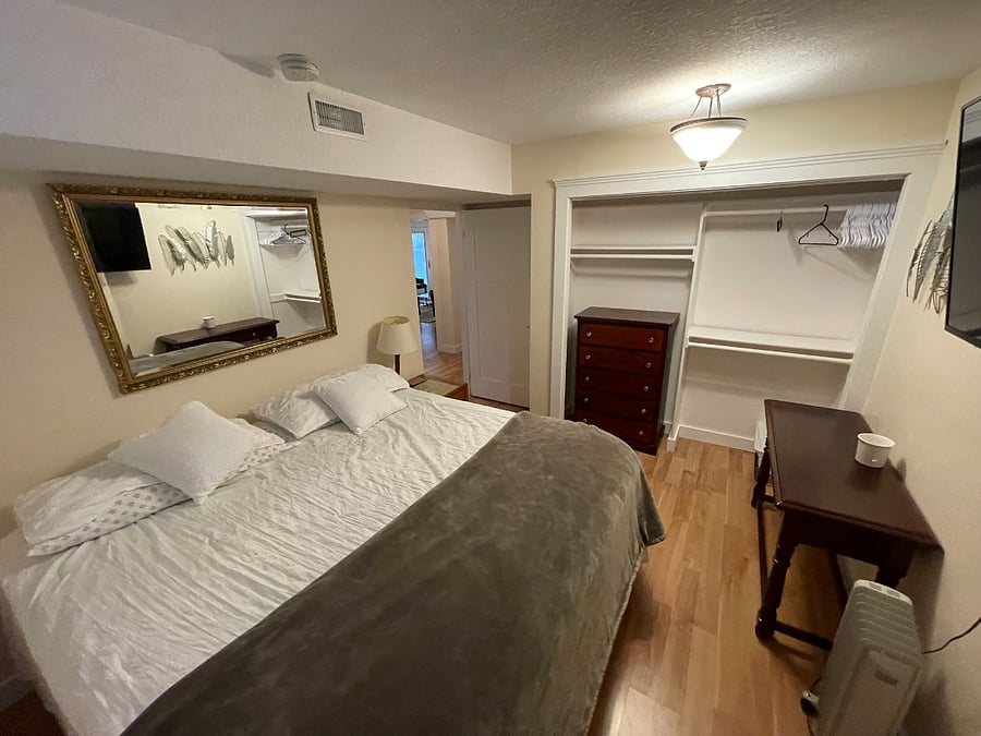 Furnished Finder property 620800_1 photo 17