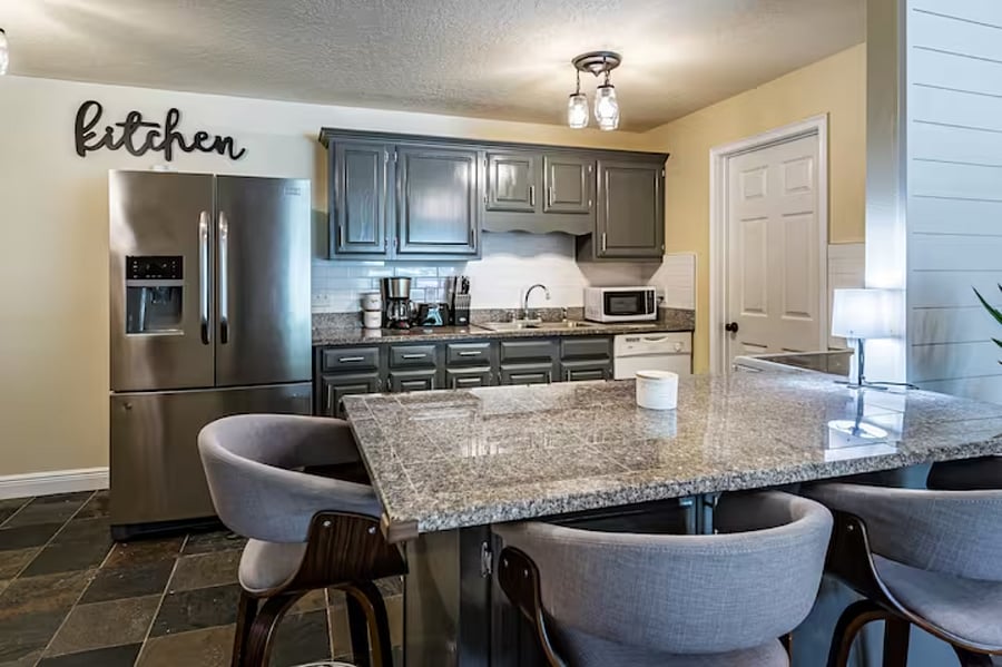 Furnished Finder property 620869_1 photo 4