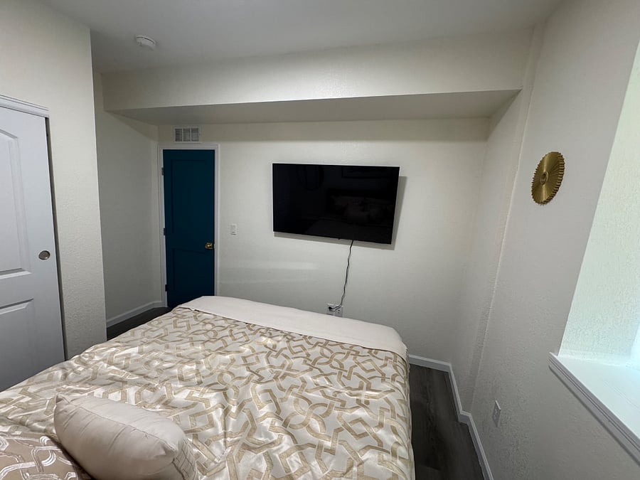 Furnished Finder property 620902_1 photo 9