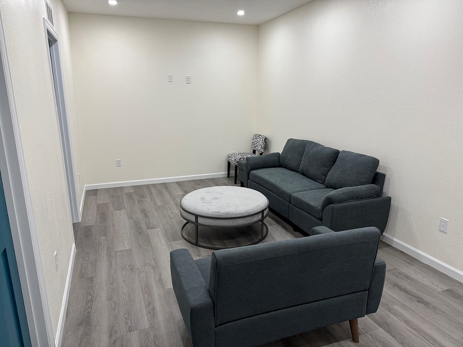 Furnished Finder property 620902_1 photo 37