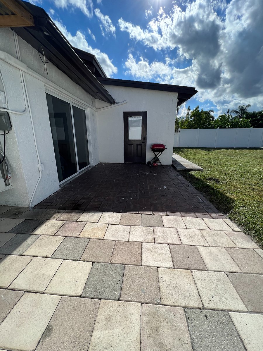 Back Patio & Grill