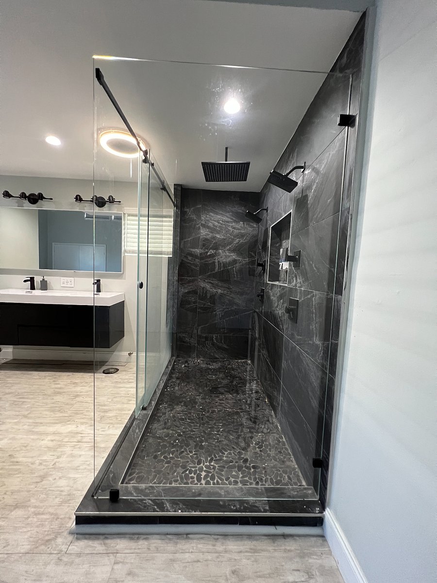 Loft Triple Shower