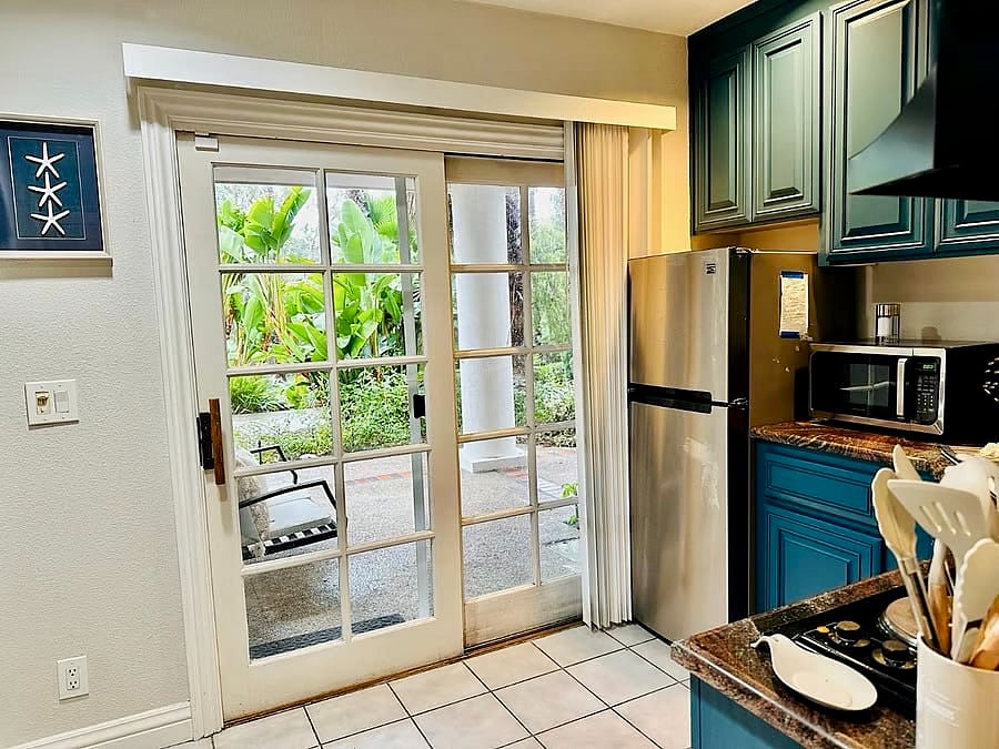 Studio Suite
Available: Starting November 30
Rent: $2,850/month + $150/month utilities