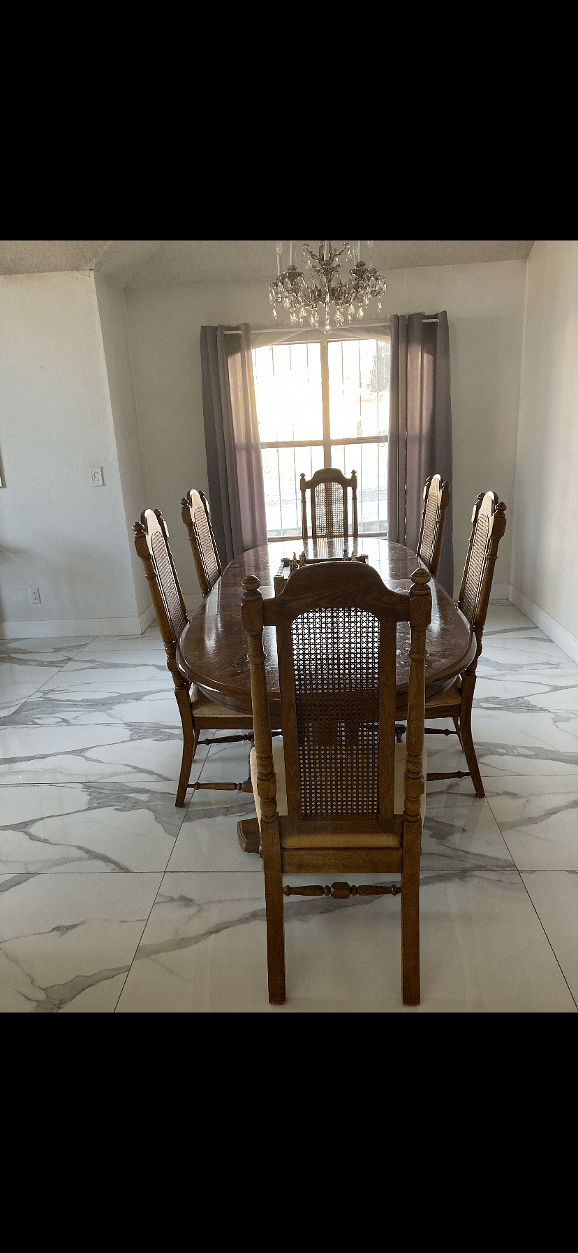 dining room  