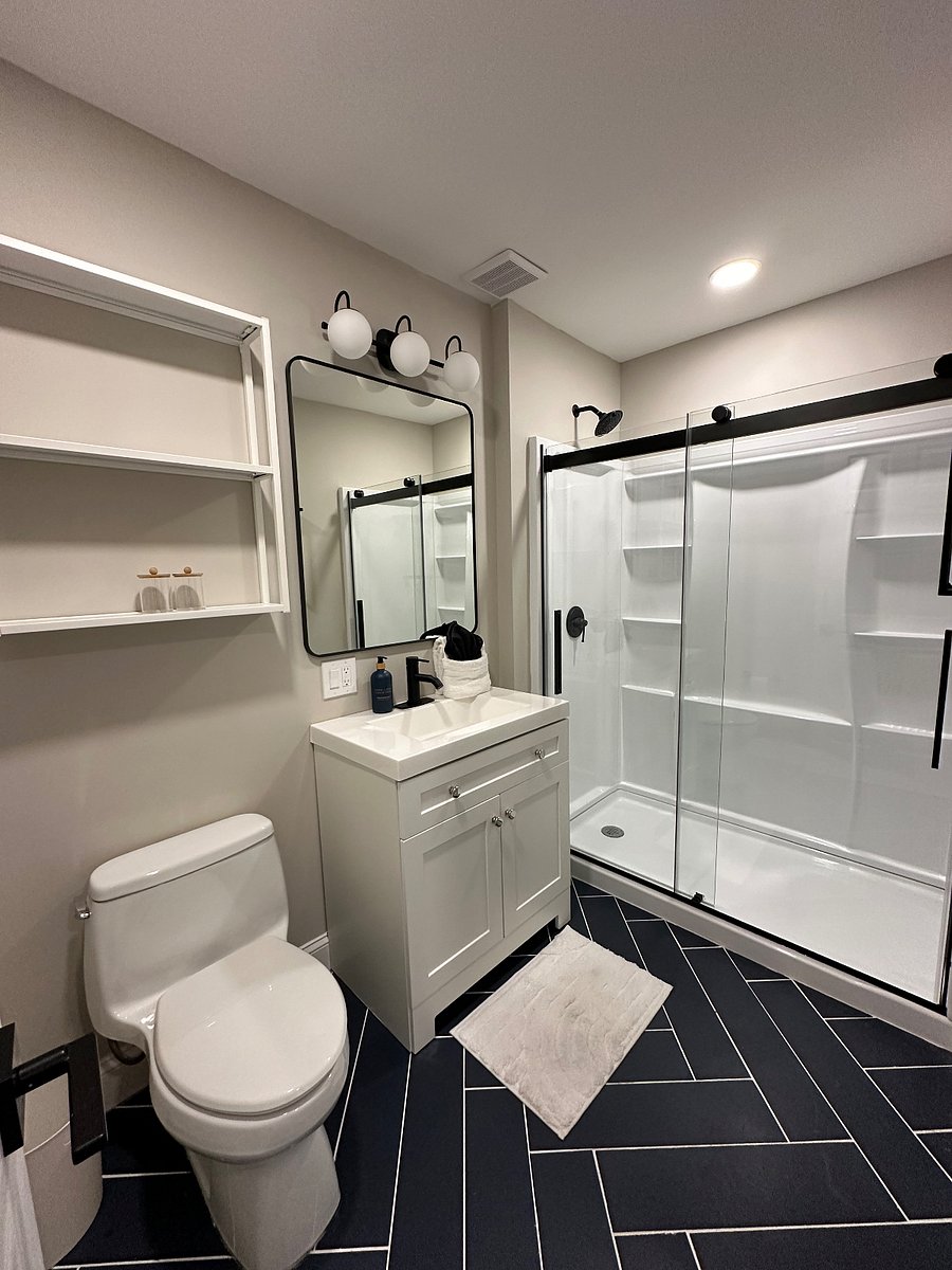 The West Suite - Private Bathroom