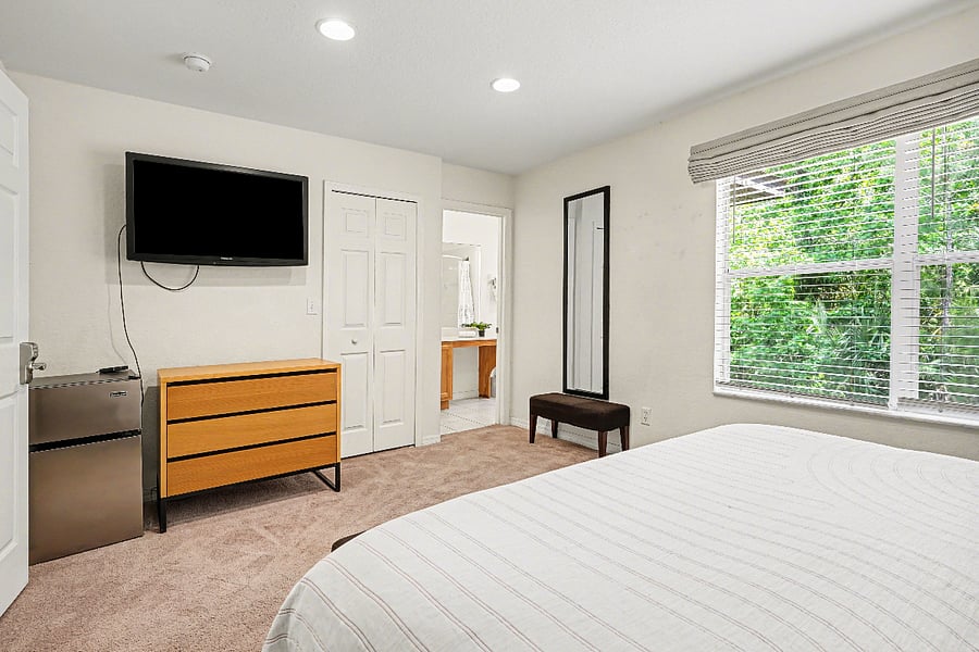 Furnished Finder property 621212_1 photo 15