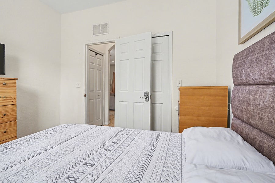 Furnished Finder property 621212_1 photo 8