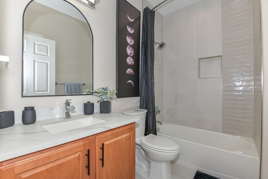 SECONDARY BATH