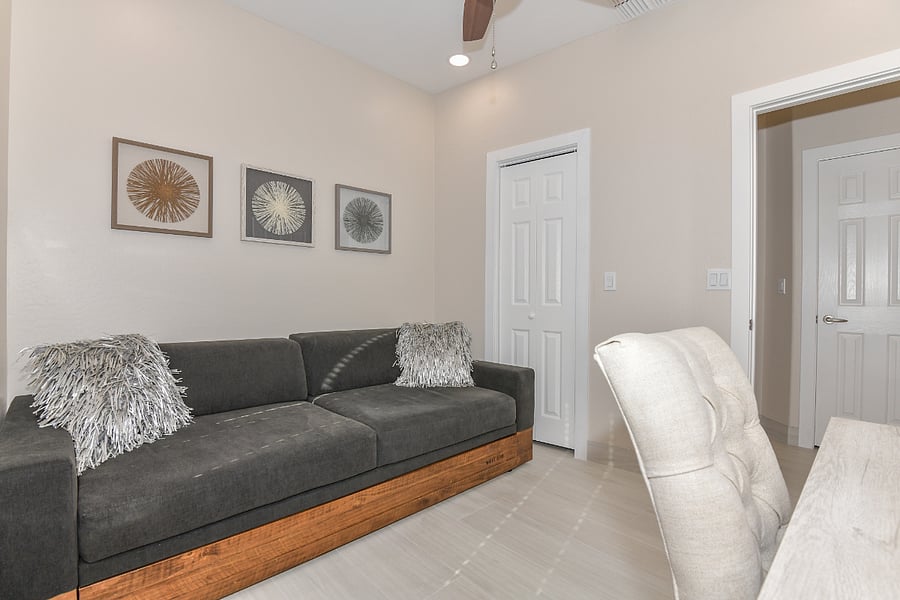 GUEST BEDROOM #2/ OFFICE