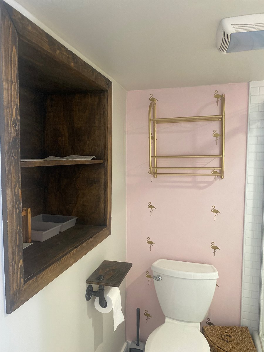 custom niche in full bath