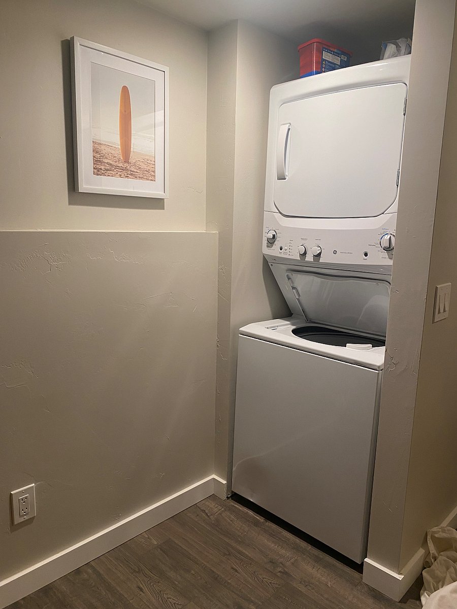 washer/dryer closet