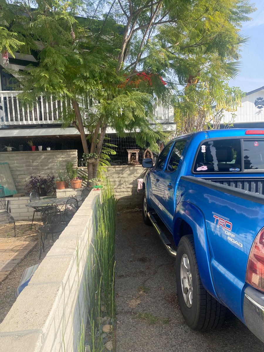 your spot( truck as demo)
