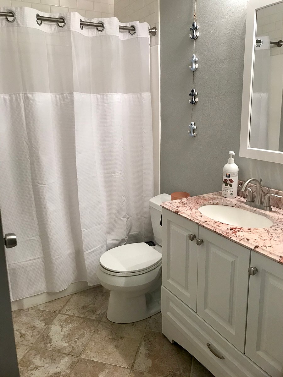 2nd bathroom