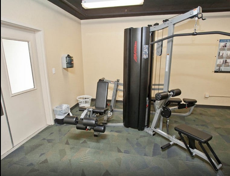 Furnished Finder property 621770_1 photo 21