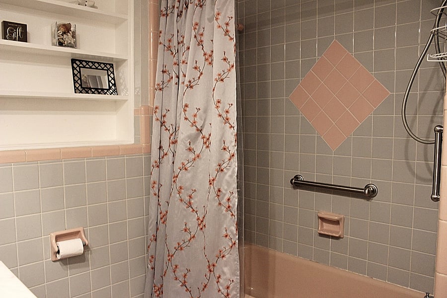 Main bathroom