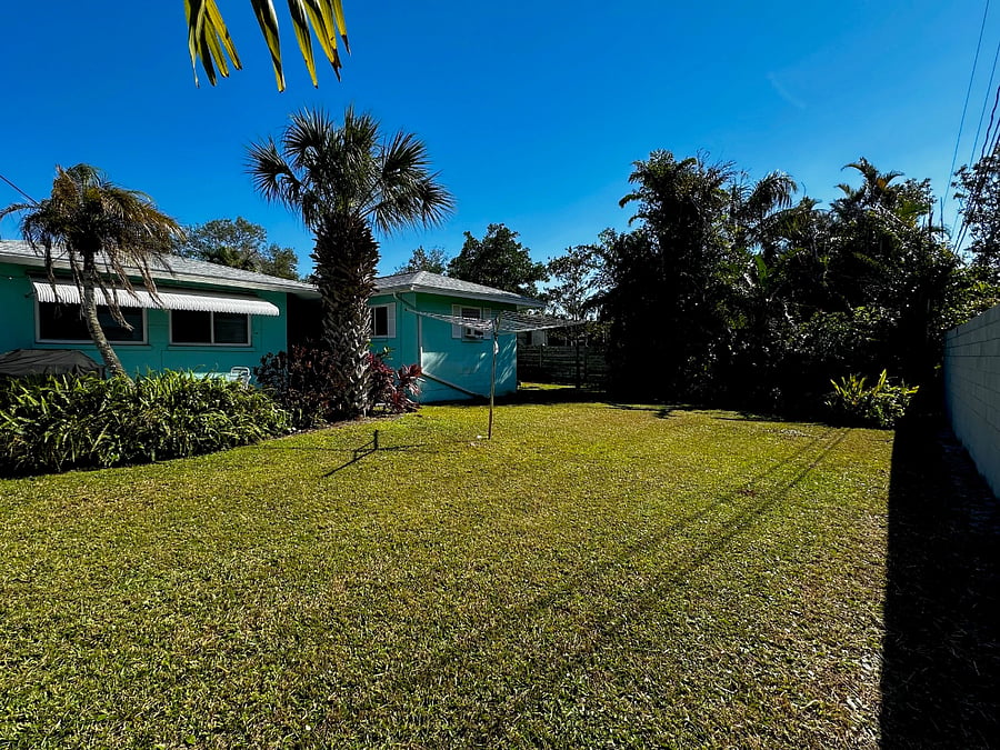 Rear fenced yard