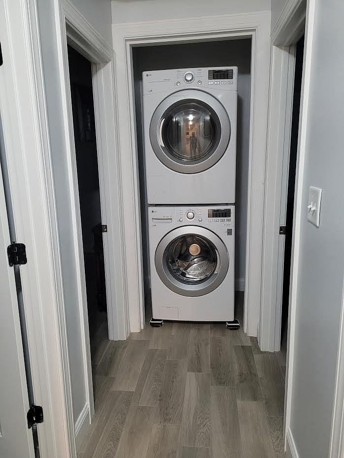 Full sized washer & Dryer