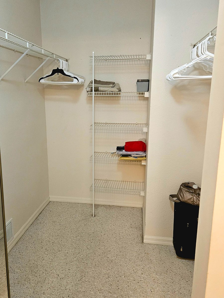 Walk- in closet