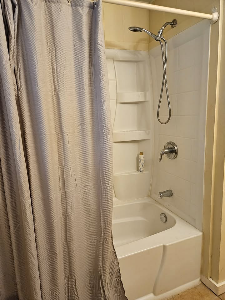 Furnished Finder property 621984_1 photo 15