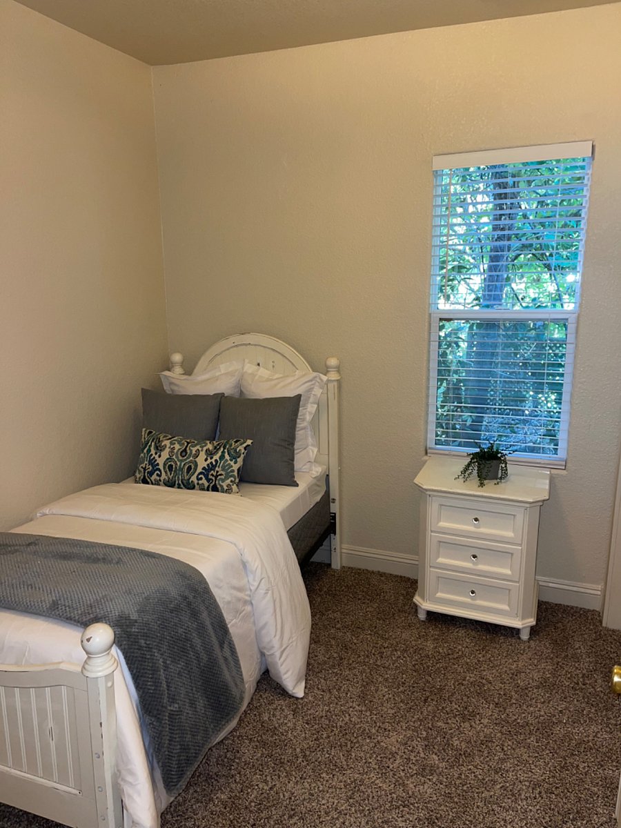 Furnished Finder property 621999_1 photo 21