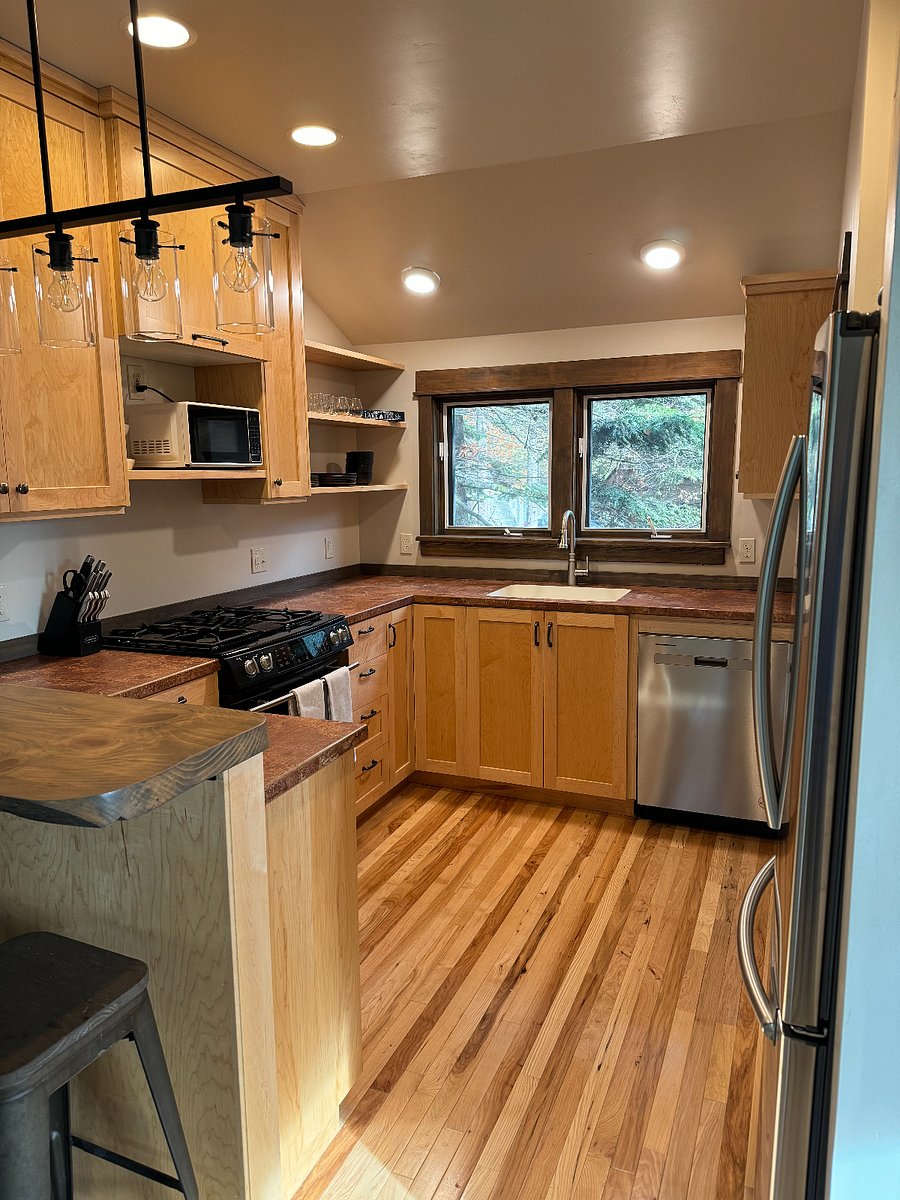 Furnished Finder property 622000_1 photo 5