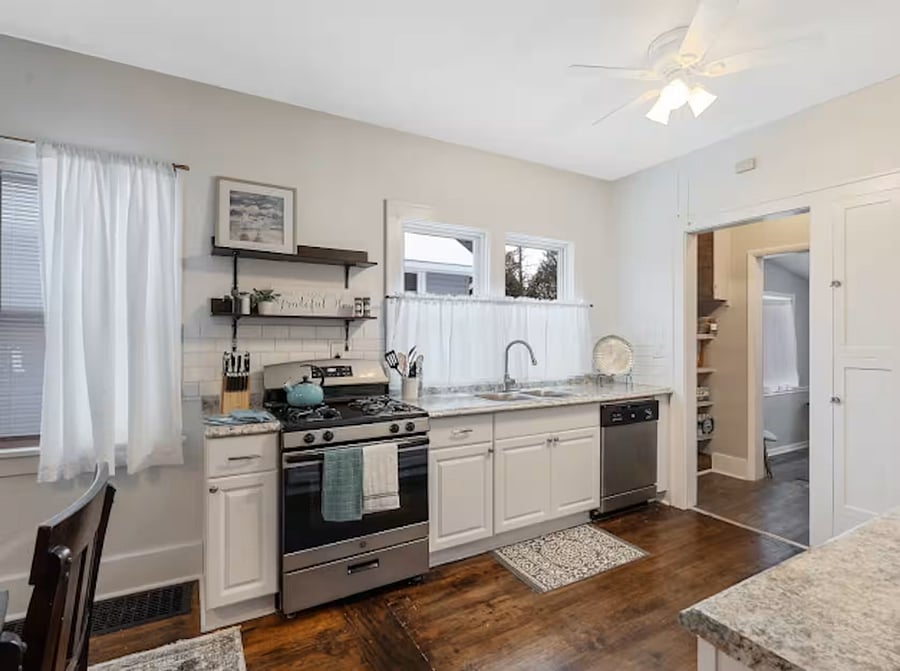 Furnished Finder property 622074_1 photo 4