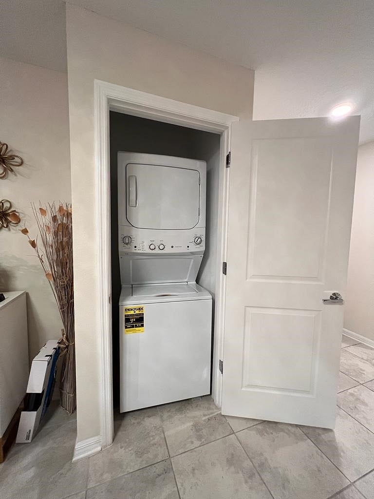 Furnished Finder property 622102_1 photo 7