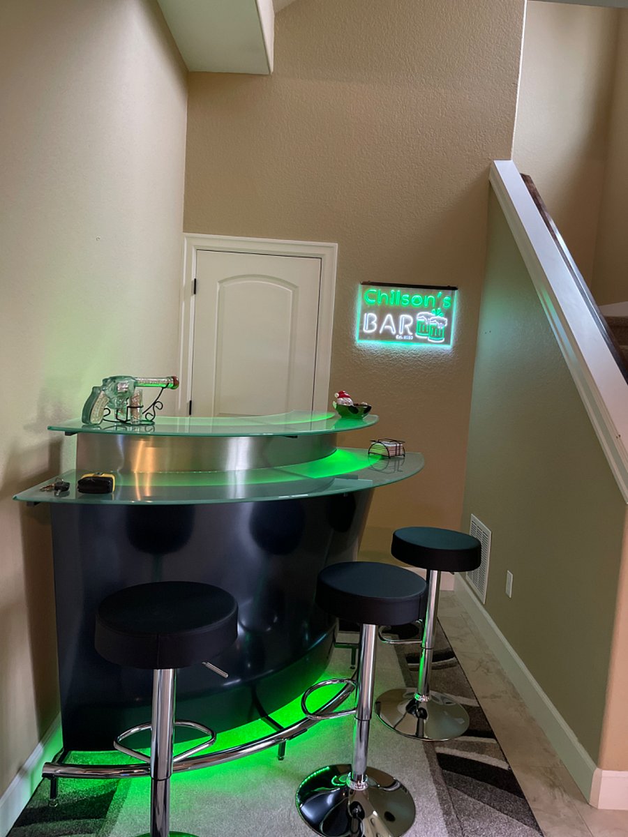 Bar area in game room