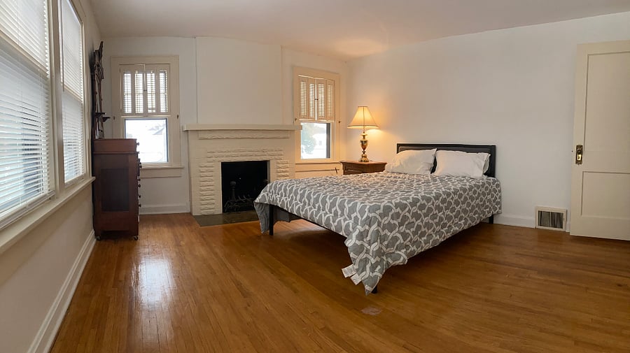 Private bedroom #1