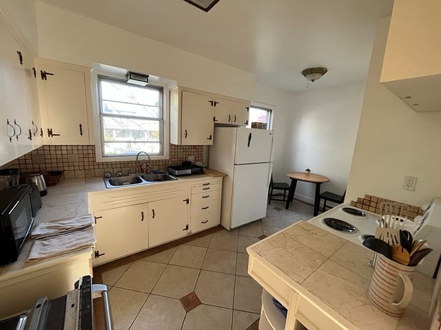 Furnished Finder property 622268_1 photo 7