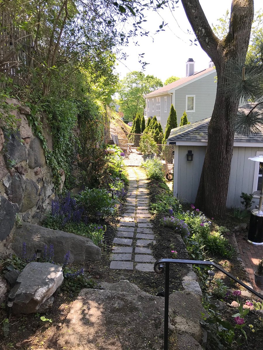 A rear path leads to the mediation rock garden that has peeks of the ocean.