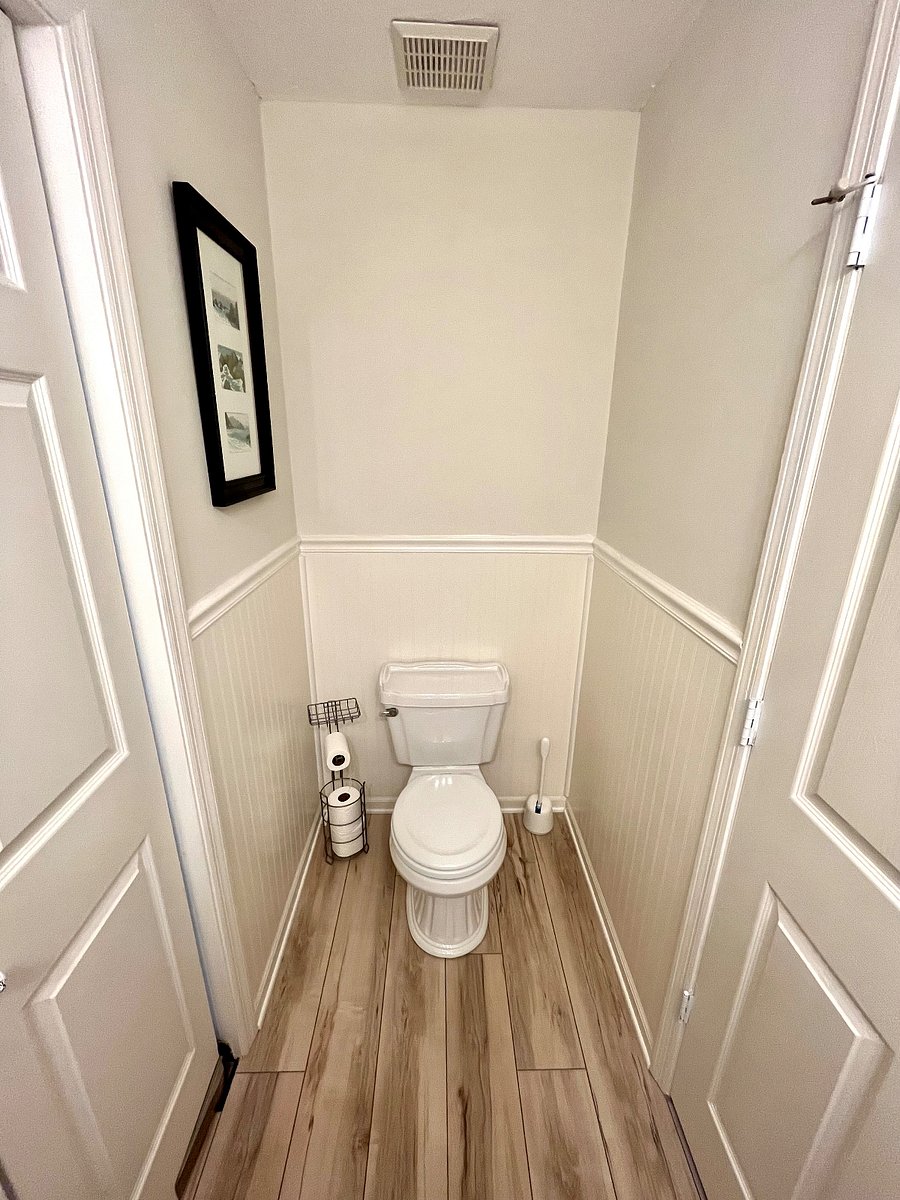 Powder room