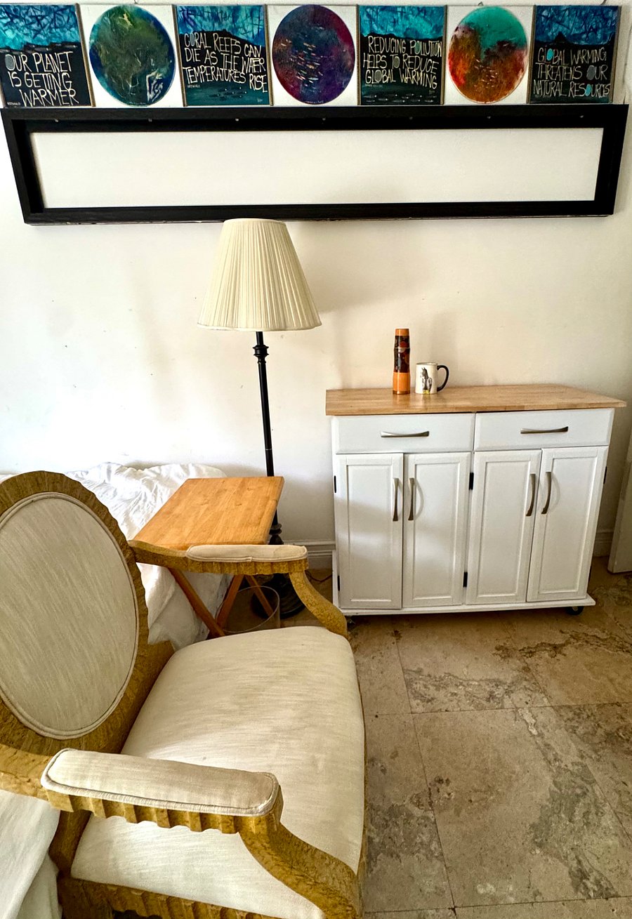 Snack station
Unit #b3 1B/1b$2350/ month