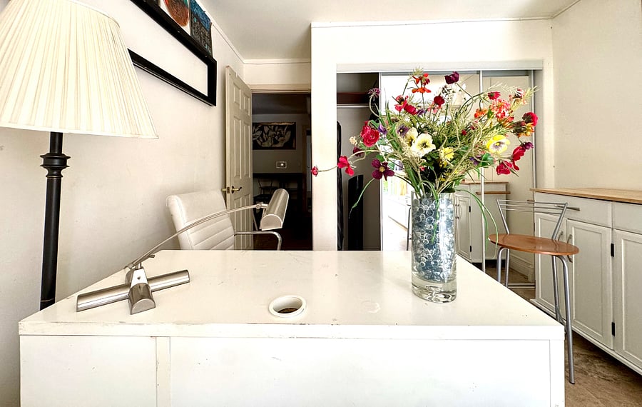 Second extra desk
