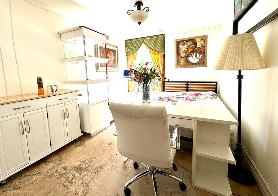 #unit b31b/fullkitchen $ 2350/month