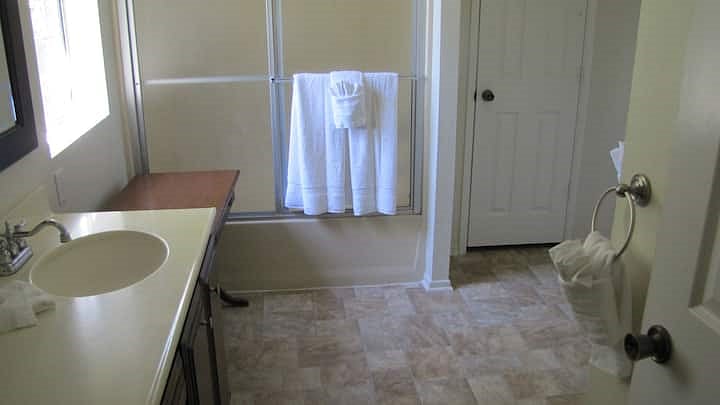 Furnished Finder property 622601_1 photo 26