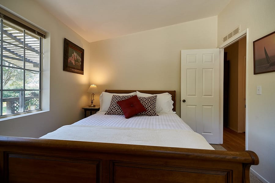 Furnished Finder property 622601_1 photo 36