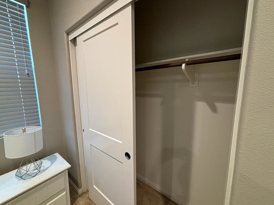 Room closet