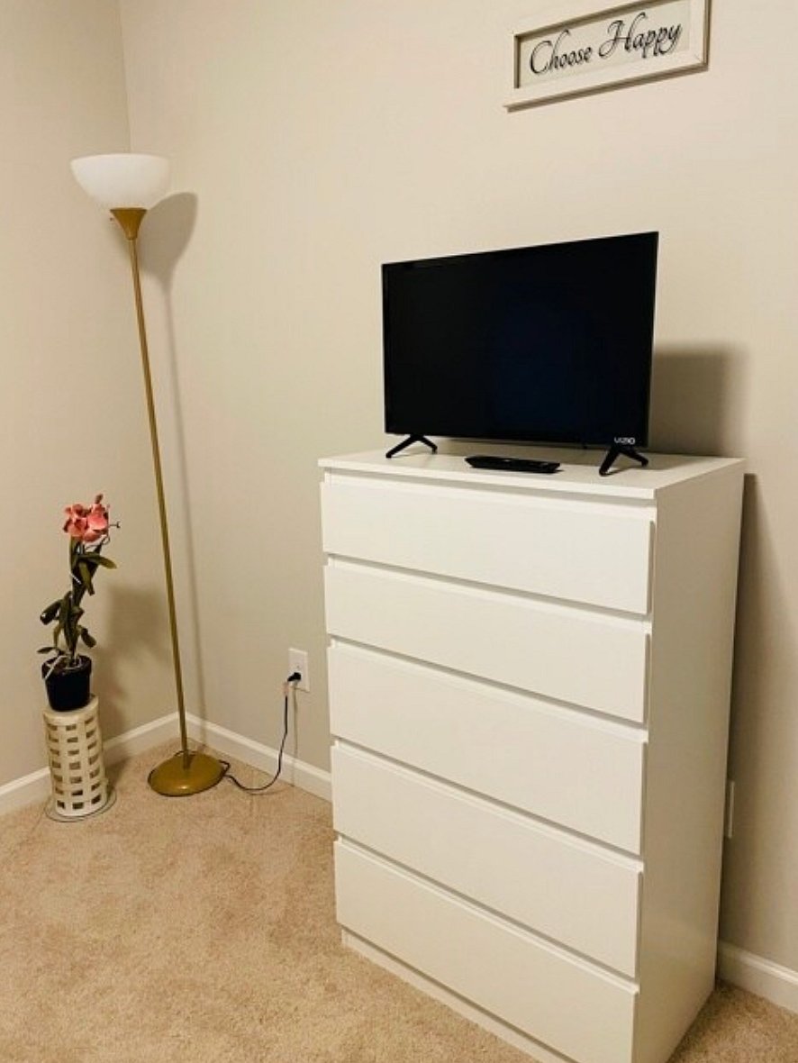 The streaming TV has all of your favorite apps and plenty of drawer space for your use.

