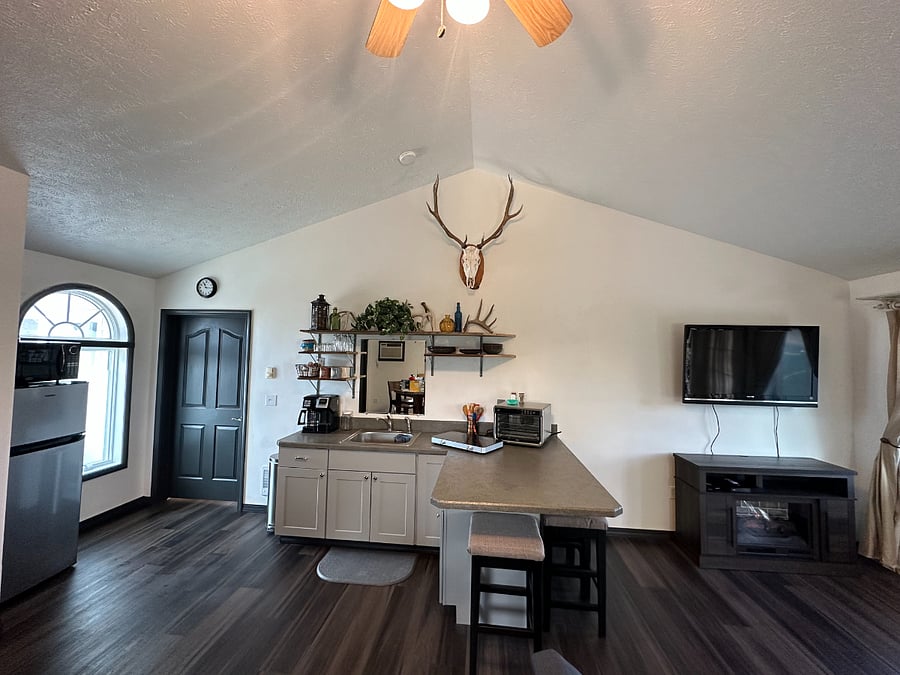 Furnished Finder property 622859_1 photo 3