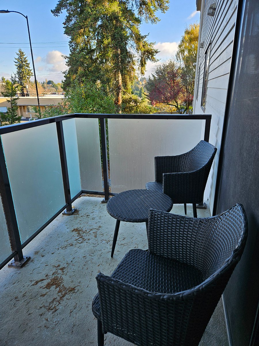 Beautiful landscaping and tall trees make this a relaxing in-city retreat.