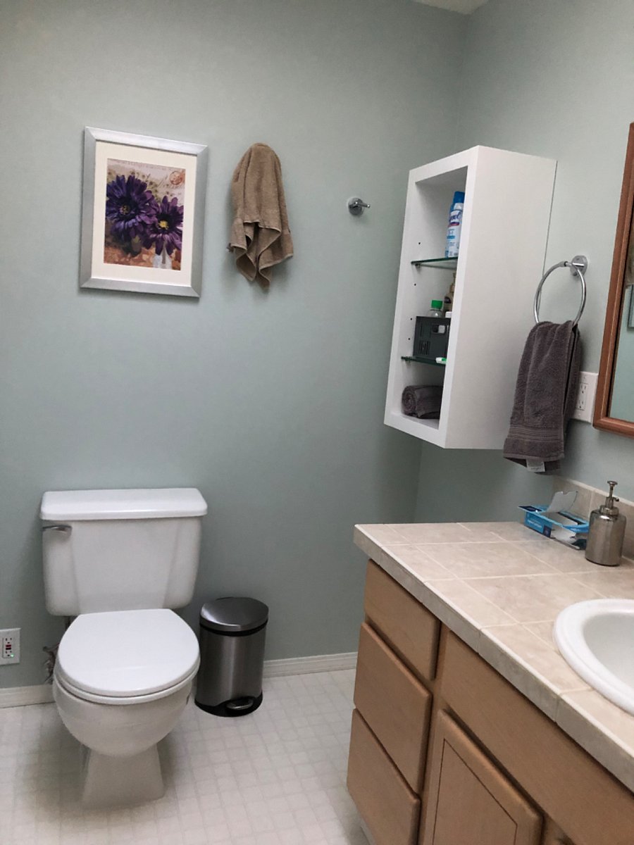 Shared bath with one other tenant