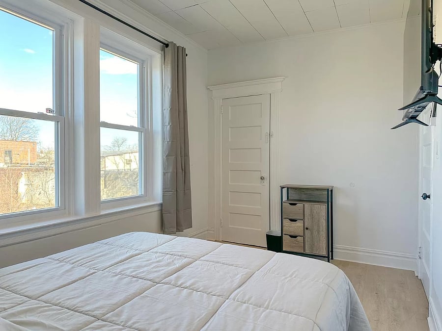 Bedroom #1