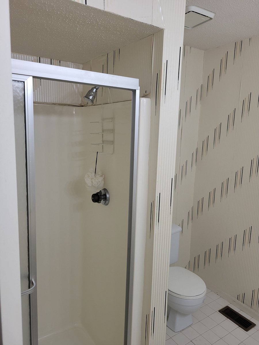 2nd Bathroom