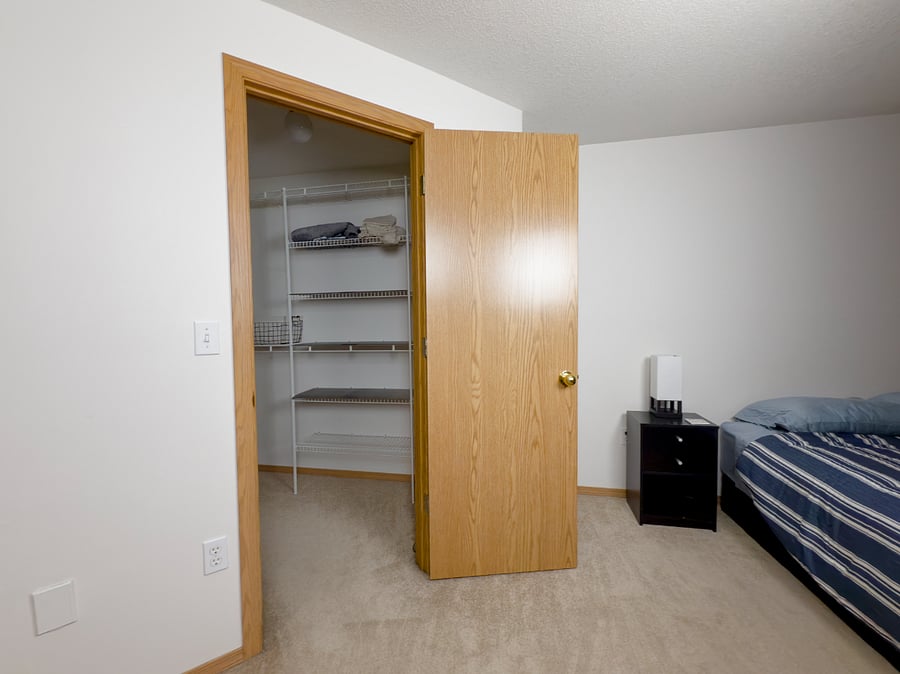 Master Bedroom Suite (Upstairs)