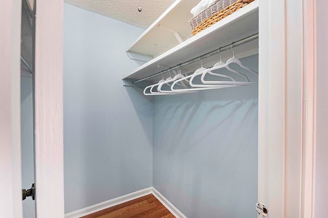 Walk-in closet