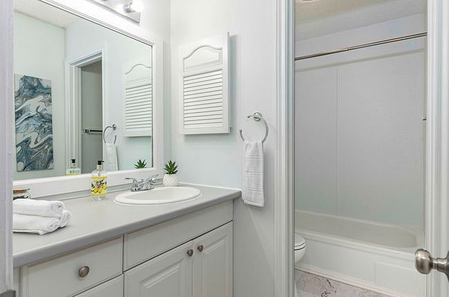 Full bathroom